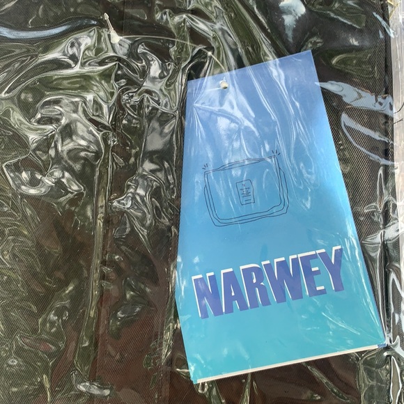 NWT Travel Makeup Bag Cosmetic Bag - Picture 3 of 7